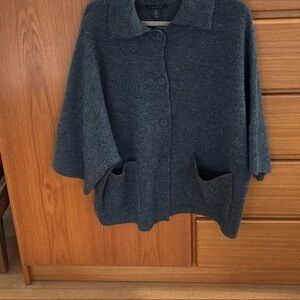Tahari boxy Cozy Gray Button-Up Cardigan M